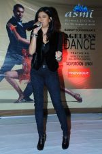 Sushmita Sen at Ageless Dance show by Sandip Soparrkar in Sheesha Sky Lounge Gold on 10th Jan 2012 (49).JPG